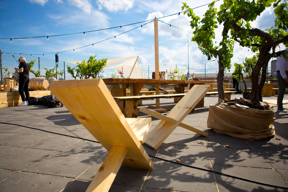 Erben Rooftop Weinbar – Holzarbeiten
